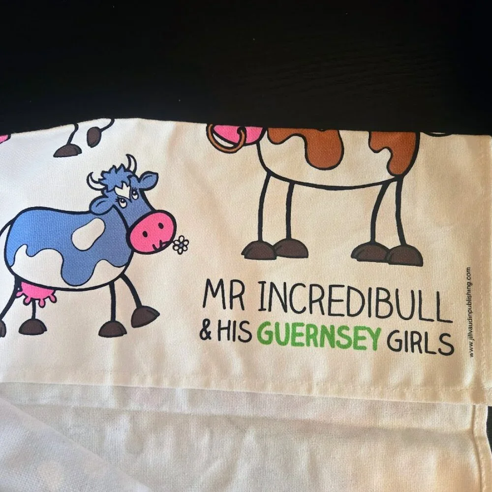 Guernsey cows cute tea towel NWT‎
